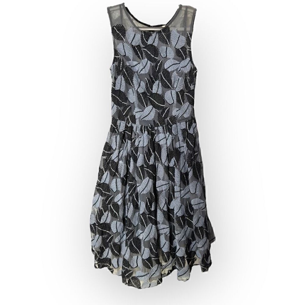 NWT Eva Franco Renee black with silver leaf’s sequin dress 5789 size 6 fit n fla